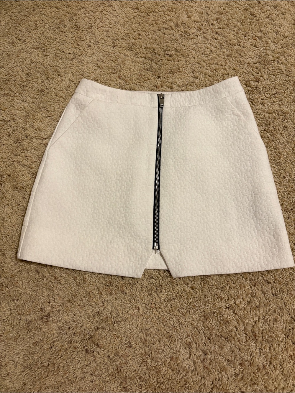 Topshop White Quilted Mini Skort with Front Black Zip